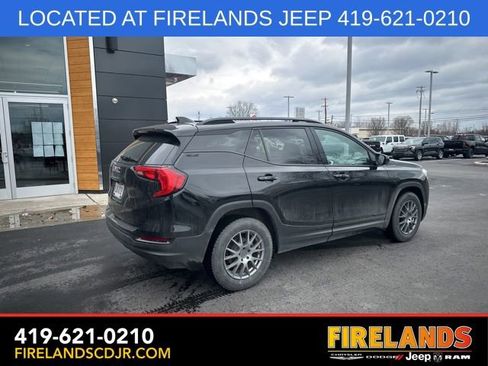 Used 2020 GMC Terrain SLE w/ Driver Convenience Package image 26