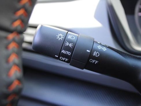 Used 2025 Subaru Crosstrek 2.5i Limited w/ Popular Package #4A image 30