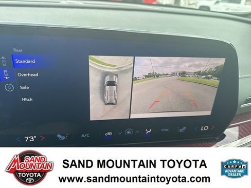 Used 2025 Chevrolet Traverse Z71 w/ Driver Confidence Package image 24