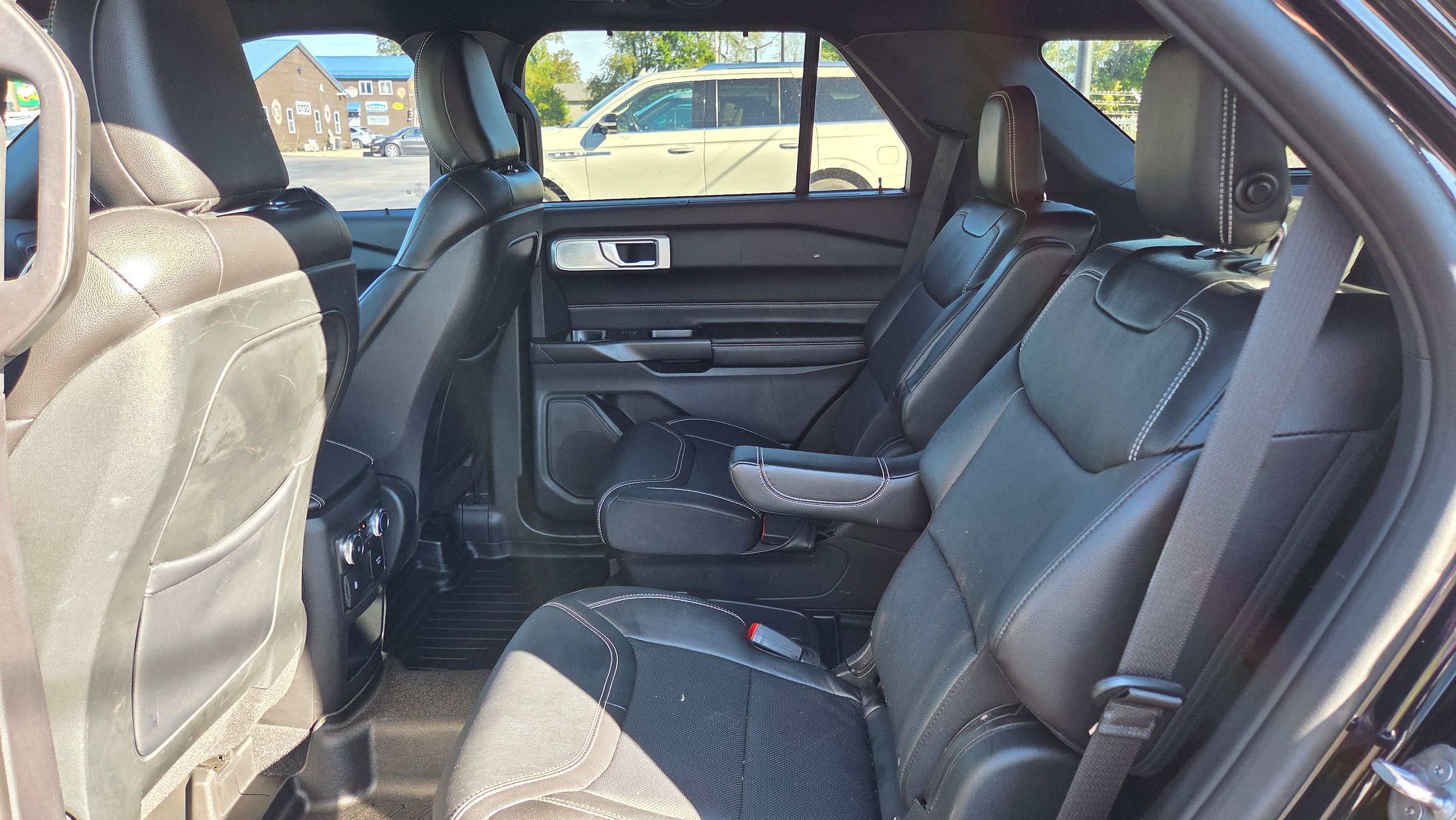 Used 2020 Ford Explorer ST w/ ST High-Performance Pack AWD/4WD image 13