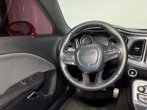 Used 2016 Dodge Challenger R/T RWD image 13