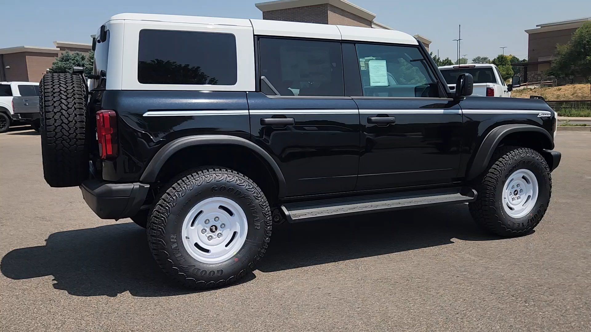 New 2026 Ford Bronco Heritage Edition AWD/4WD image 10