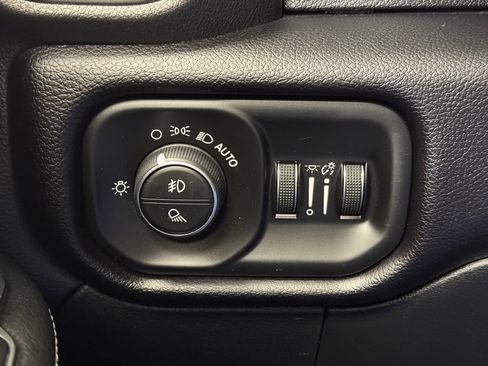 Used 2021 RAM 2500 Laramie w/ Safety Group B image 29