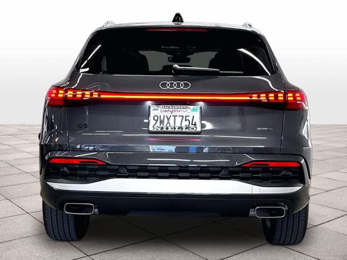 Certified 2025 Audi Q5 Premium w/ Premium Plus AWD/4WD image 8