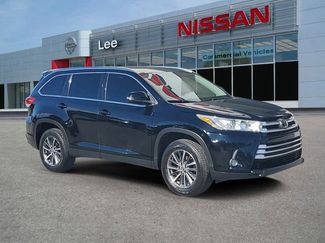 Used 2019 Toyota Highlander XLE video 1