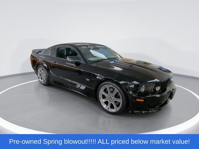 Used 2005 Ford Mustang GT Premium RWD image 4