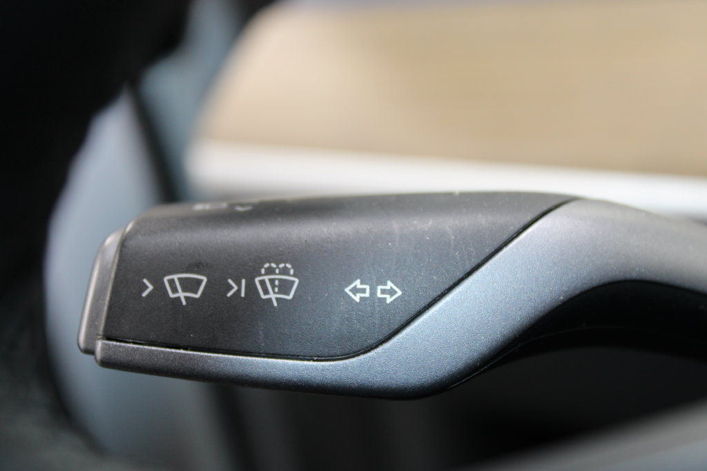 Used 2023 Tesla Model Y Long Range AWD/4WD image 24