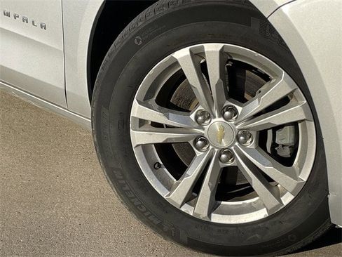 Used 2018 Chevrolet Impala LT image 10