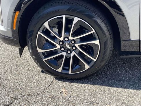 New 2026 Cadillac Optiq Sport 1 image 9