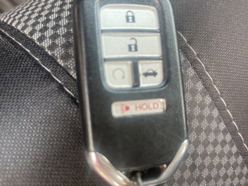 Used 2020 Honda Civic EX image 25