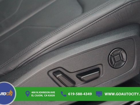 Used 2022 Audi Q3 2.0T Premium AWD/4WD image 16