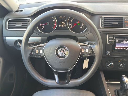 Used 2017 Volkswagen Jetta S FWD image 18