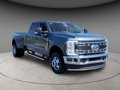New 2026 Ford F350 XLT w/ 360-Degree Camera Package image 14