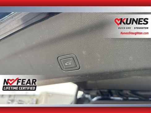 Used 2025 GMC Yukon Denali image 20