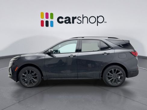 Used 2022 Chevrolet Equinox RS w/ Infotainment Package image 2