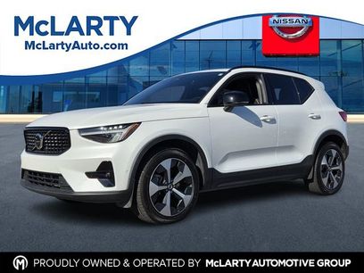 Used 2025 Volvo XC40 B5 Plus