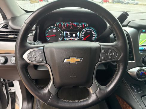 Used 2017 Chevrolet Suburban Premier image 11