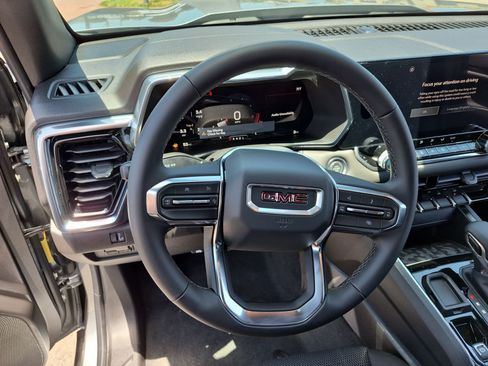 New 2026 GMC Canyon Elevation w/ Convenience Package RWD image 12