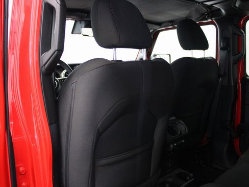 Used 2020 Jeep Gladiator Overland image 20