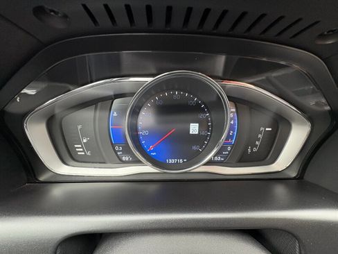 Used 2015 Volvo XC60 T6 R-Design Platinum image 22