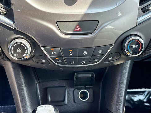 Used 2017 Chevrolet Cruze LT w/ Convenience Package FWD image 15