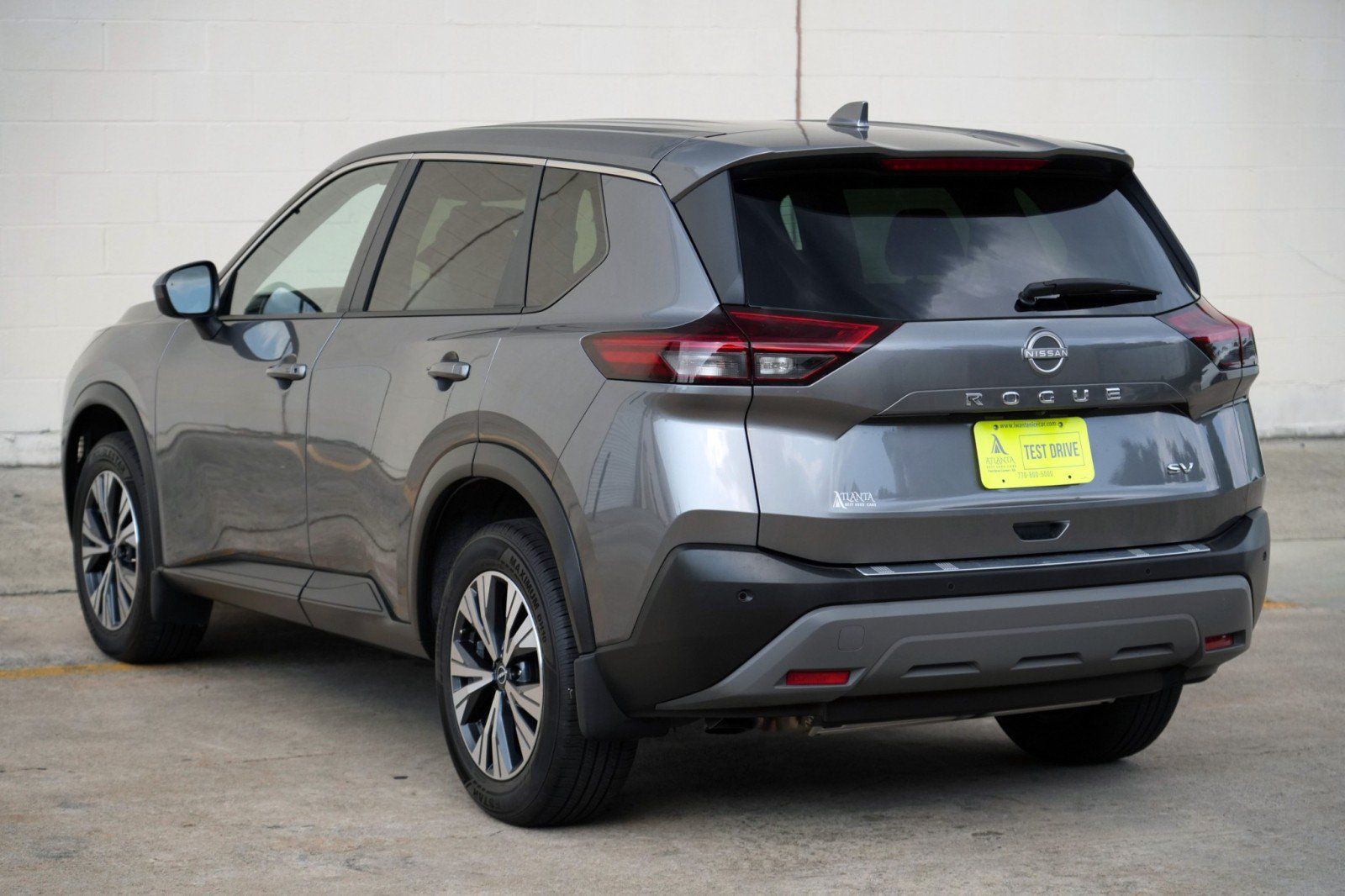 Used 2023 Nissan Rogue SV FWD image 40