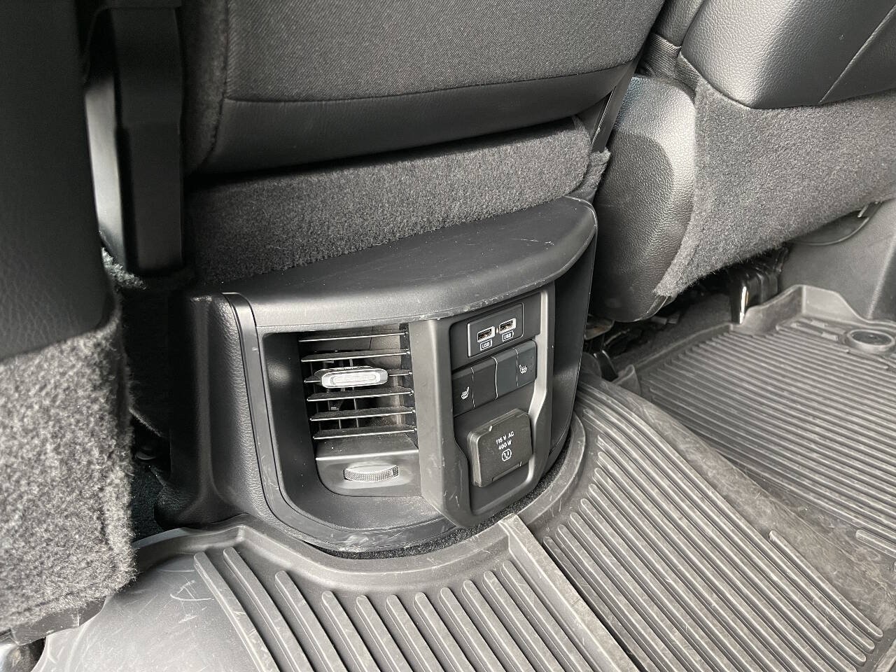 Used 2024 RAM 3500 Laramie w/ Night Edition AWD/4WD image 17