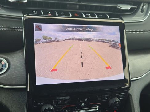 New 2025 Jeep Grand Cherokee L Limited RWD image 35