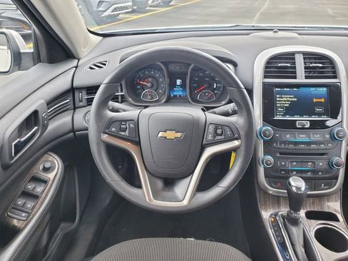 Used 2016 Chevrolet Malibu LT w/ Power Convenience Package image 14