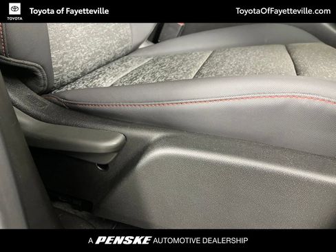 Used 2024 Chevrolet Colorado Z71 w/ Z71 Convenience Package 2 AWD/4WD image 5