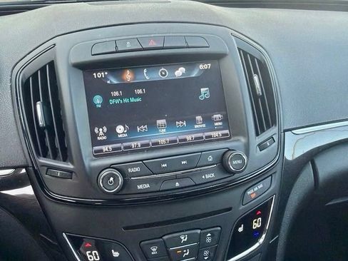 Used 2017 Buick Regal Sport Touring FWD image 6