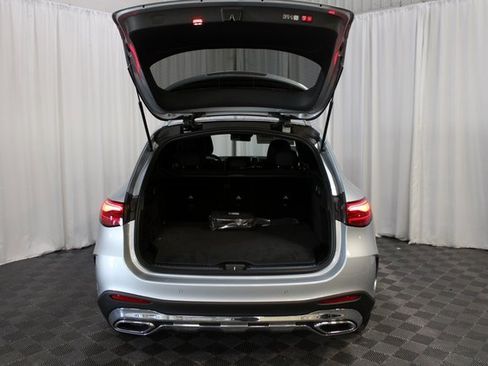 New 2025 Mercedes-Benz GLC 350e 4MATIC image 7