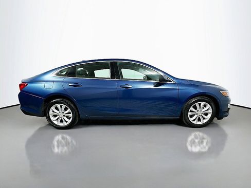 Used 2025 Chevrolet Malibu LT image 8