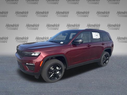 New 2025 Jeep Grand Cherokee Limited w/ Luxury Tech Group II RWD image 4