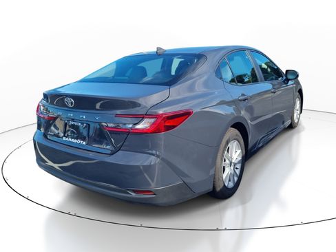 Used 2025 Toyota Camry LE FWD image 9