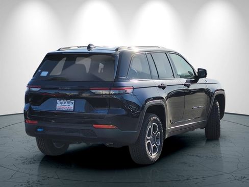 New 2023 Jeep Grand Cherokee Trailhawk w/ Advanced Protech Group II image 3