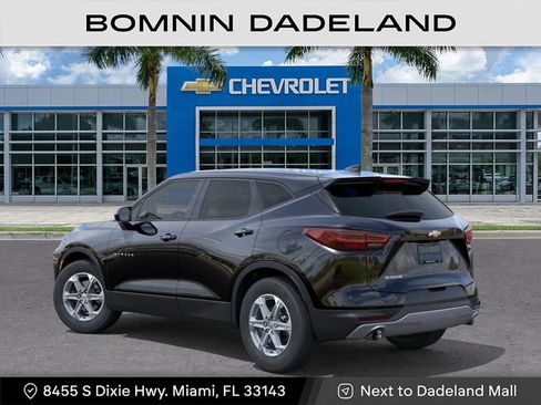 New 2025 Chevrolet Blazer LT image 4