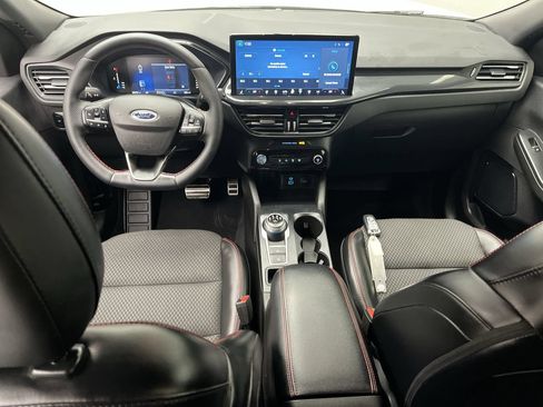 Certified 2023 Ford Escape ST-Line w/ Tech Pack #1 AWD/4WD image 4