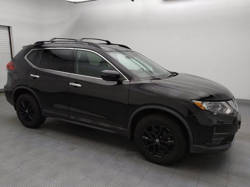 Used 2017 Nissan Rogue SV w/ Midnight Edition AWD/4WD image 11