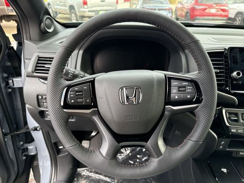 New 2026 Honda Ridgeline Black Edition image 12