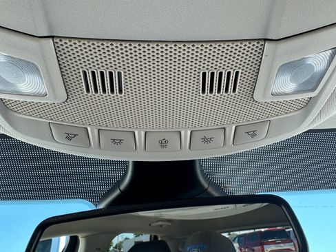 Used 2024 Ford Edge Titanium image 31