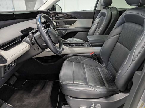 Certified 2024 Lincoln Nautilus Reserve w/ Equipment Group 202A AWD/4WD image 4