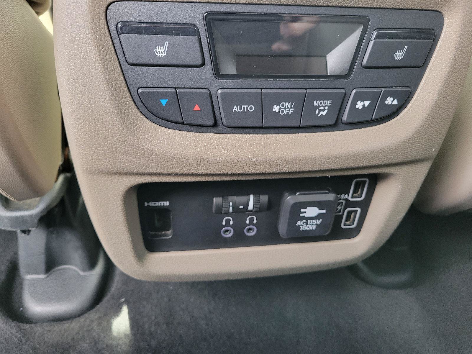 Used 2020 Honda Pilot Touring image 31