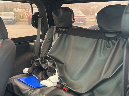 Used 2021 Jeep Wrangler Rubicon image 16