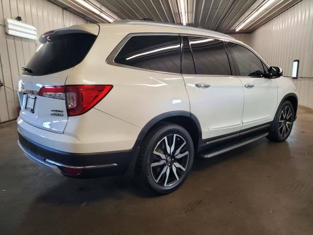 Used 2019 Honda Pilot Touring image 3
