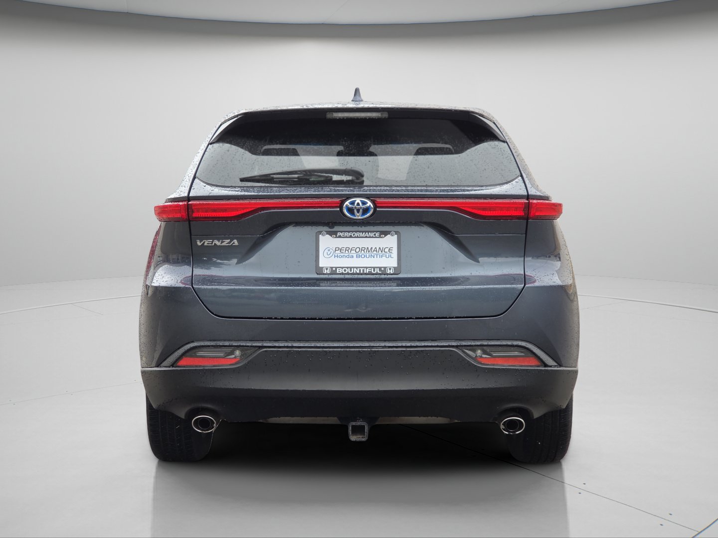 Used 2024 Toyota Venza LE AWD/4WD image 20