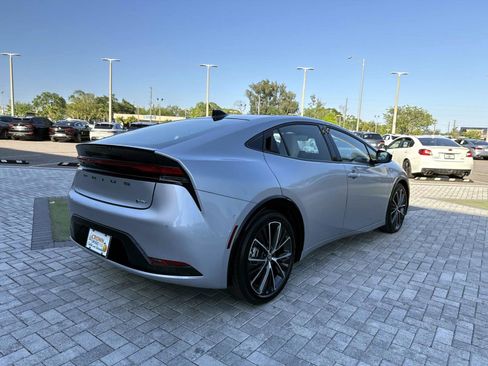 Used 2025 Toyota Prius Limited w/ Limited Premium Package FWD image 6