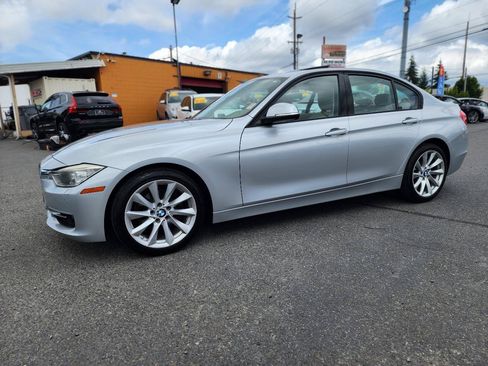 Used 2012 BMW 328i Sedan RWD image 9