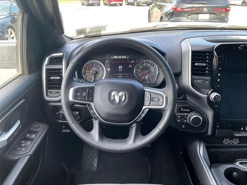 Used 2025 RAM 1500 Big Horn AWD/4WD image 17