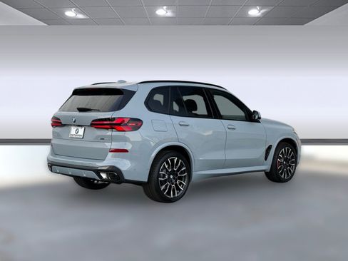 New 2026 BMW X5 xDrive40i w/ M Sport Package image 8